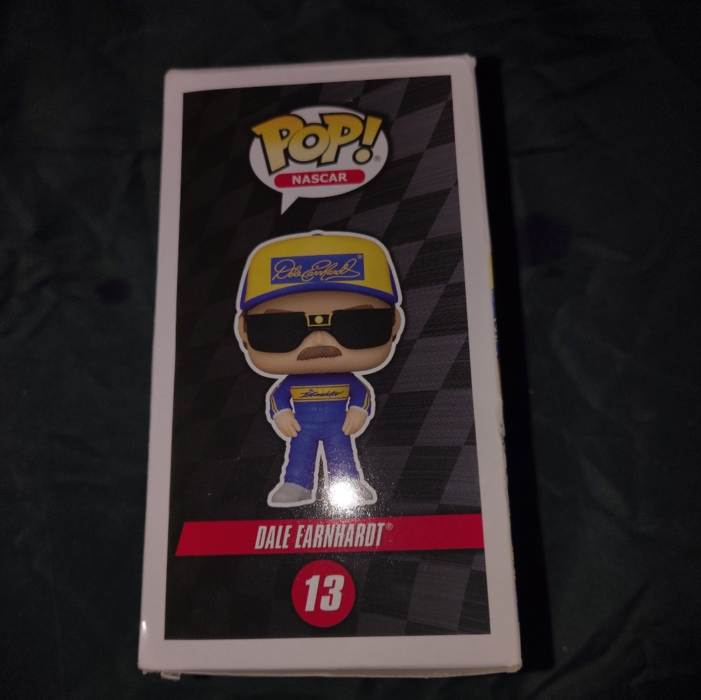 Funko Pop! Vinyl: Dale Earnhardt Sr #13 - Picture 5 of 6